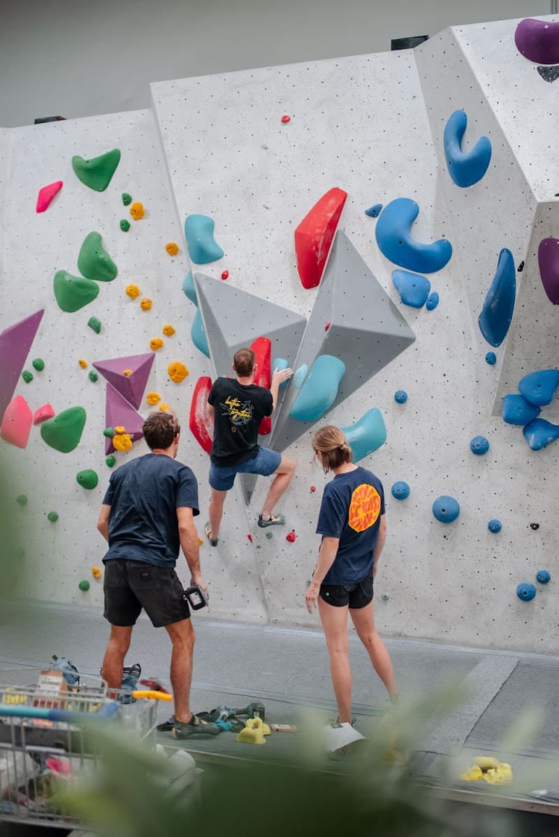 9 Degrees Alexandria