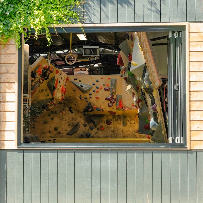 Abbotsford Northside Boulders