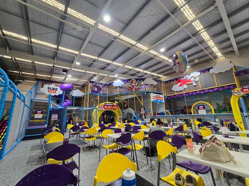 Chipmunks Playland & Café Everton Park