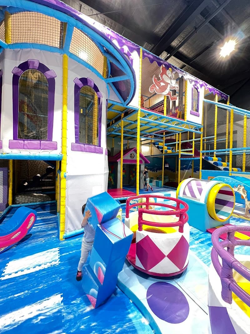 Chipmunks Playland & Café Loganholme