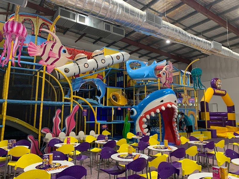 Chipmunks Playland & Café MacGregor