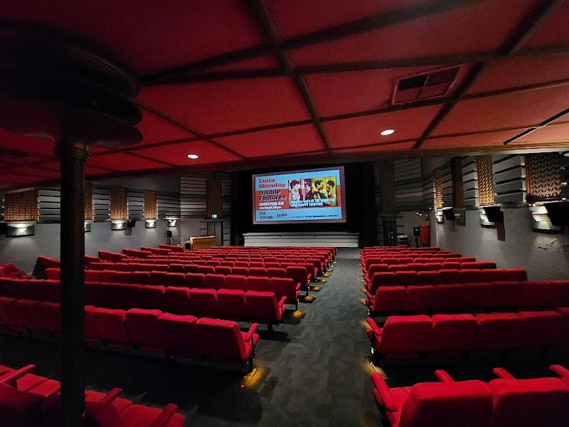 Luna Palace Cinemas